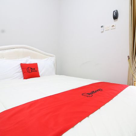 Reddoorz Plus Near Stie Ykpn Maguwo Exterior foto