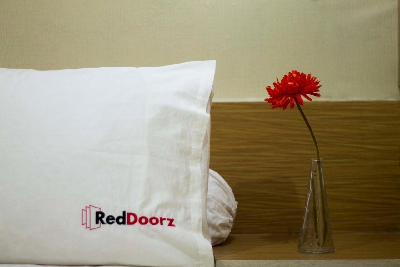 Reddoorz Plus Near Stie Ykpn Maguwo Habitación foto